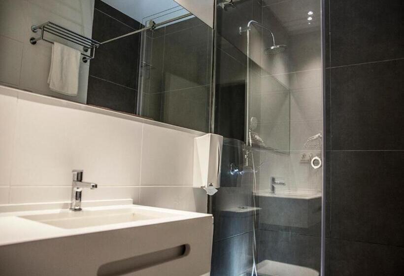 شقة 3 غرف, Flats Friends Soho Suites