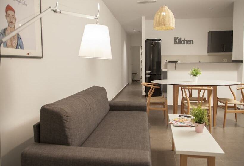 شقة 3 غرف, Flats Friends Soho Suites