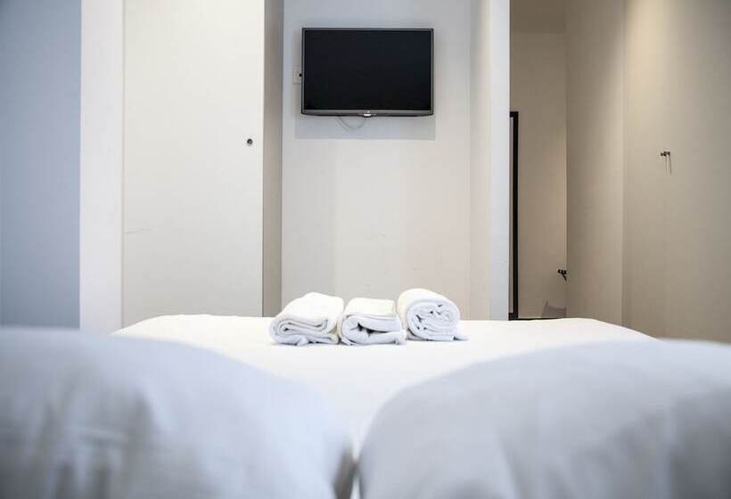 شقة 3 غرف, Flats Friends Soho Suites