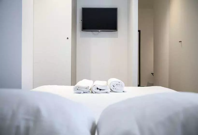 آپارتمان 3 خوابه, Flats Friends Soho Suites