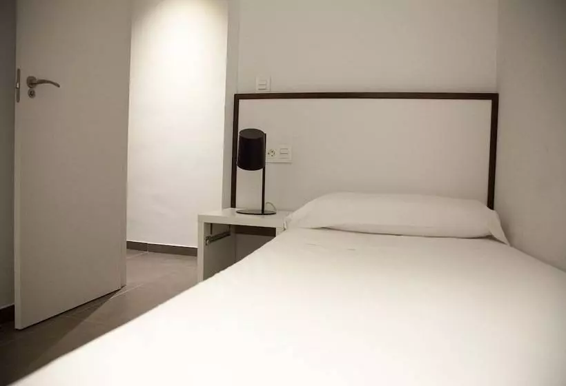 آپارتمان 3 خوابه, Flats Friends Soho Suites