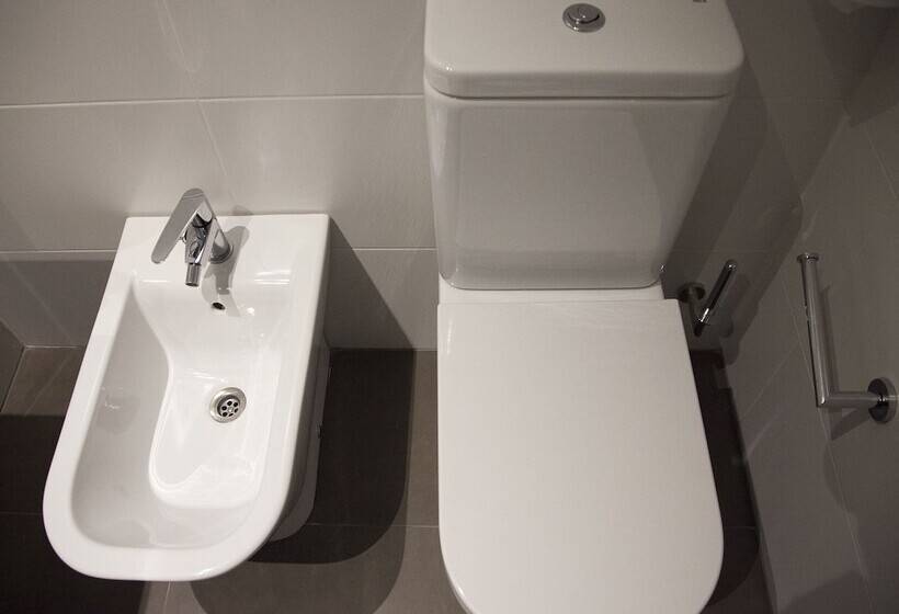 آپارتمان 3 خوابه, Flats Friends Soho Suites