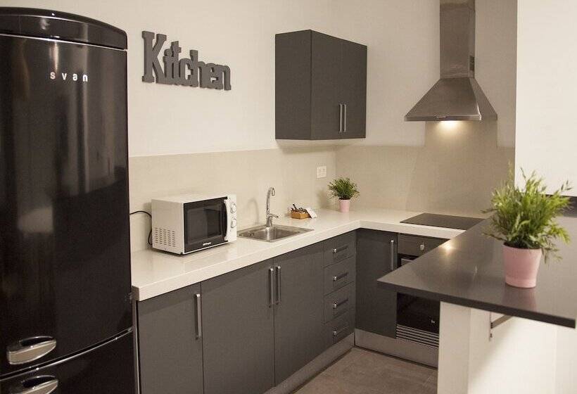 شقة 3 غرف, Flats Friends Soho Suites