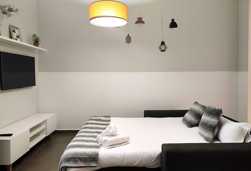 آپارتمان 1 خوابه همکف, Flats Friends Soho Suites