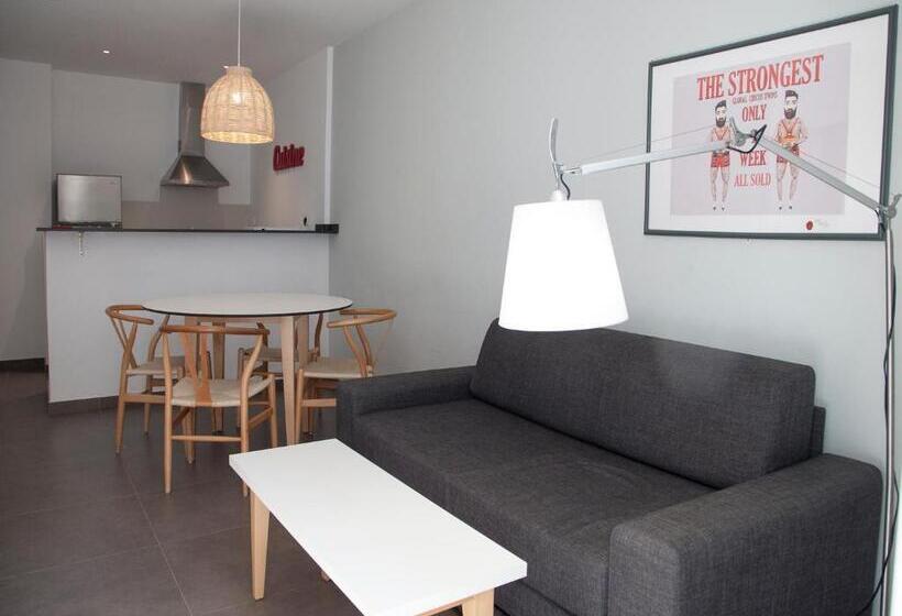 شقة غرفة واحدة, Flats Friends Soho Suites