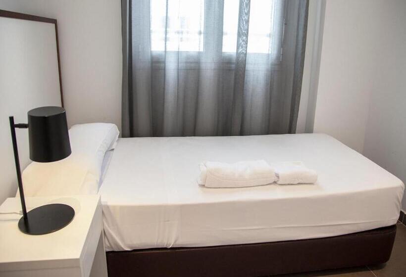 آپارتمان 3 خوابه, Flats Friends Soho Suites