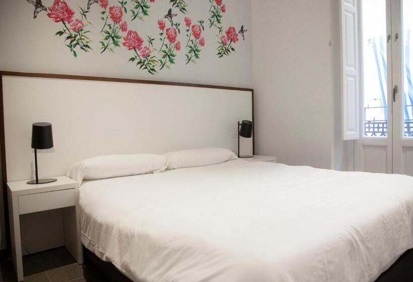 آپارتمان 3 خوابه, Flats Friends Soho Suites