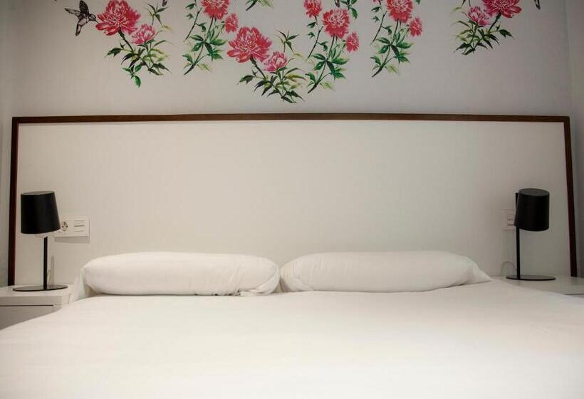 شقة 3 غرف, Flats Friends Soho Suites