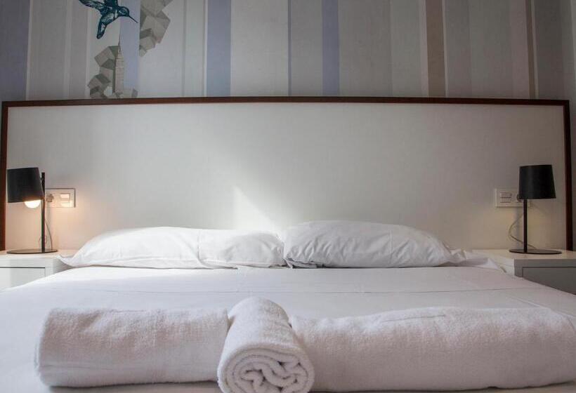 شقة 3 غرف, Flats Friends Soho Suites