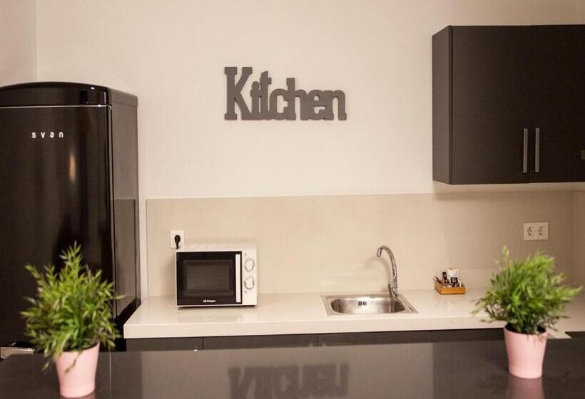 شقة 3 غرف, Flats Friends Soho Suites