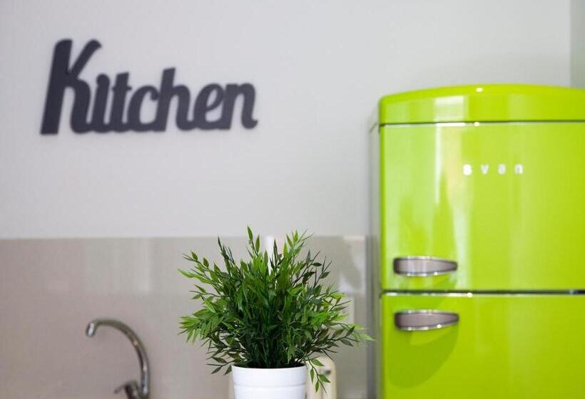 شقة 3 غرف, Flats Friends Soho Suites