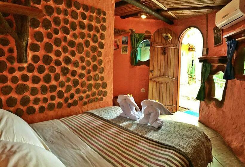 Номер Стандарт, Lonesome George Ecolodge