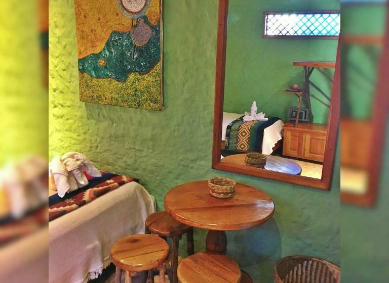 Номер Стандарт, Lonesome George Ecolodge