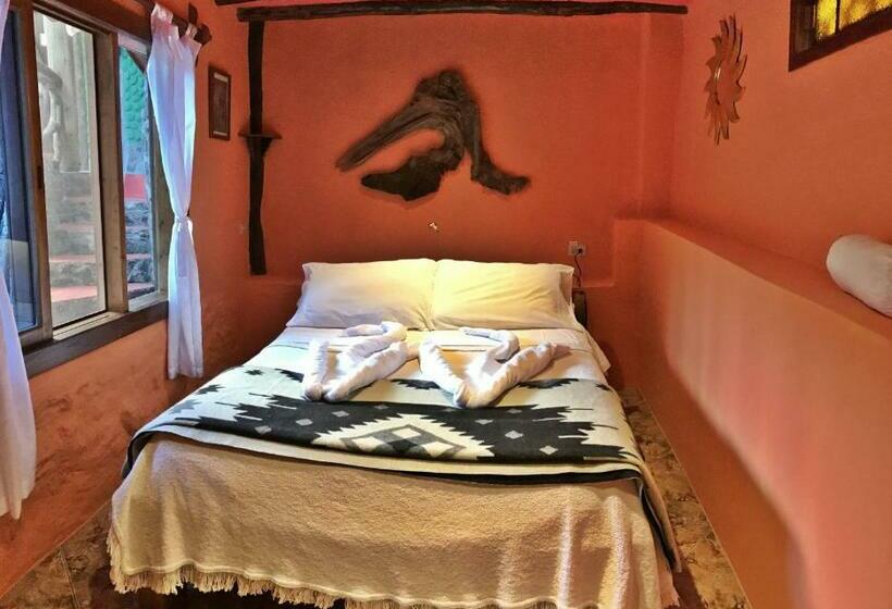 Номер Стандарт, Lonesome George Ecolodge