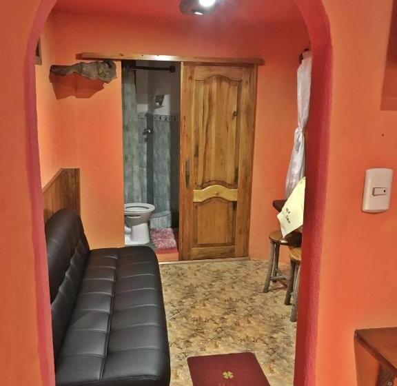 Номер Стандарт, Lonesome George Ecolodge