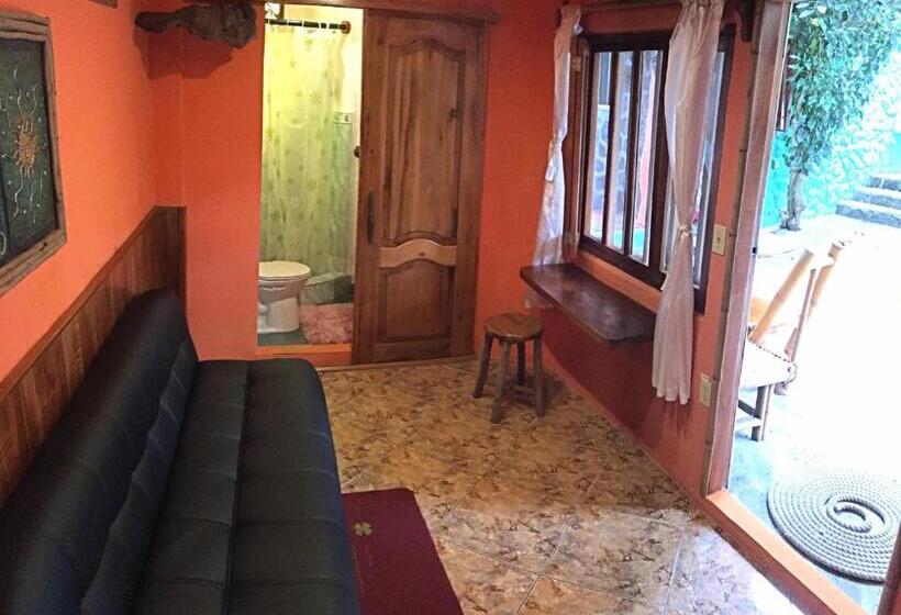 Номер Стандарт, Lonesome George Ecolodge
