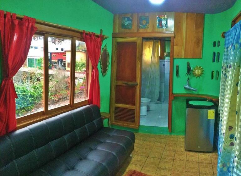 Номер Superior, Lonesome George Ecolodge