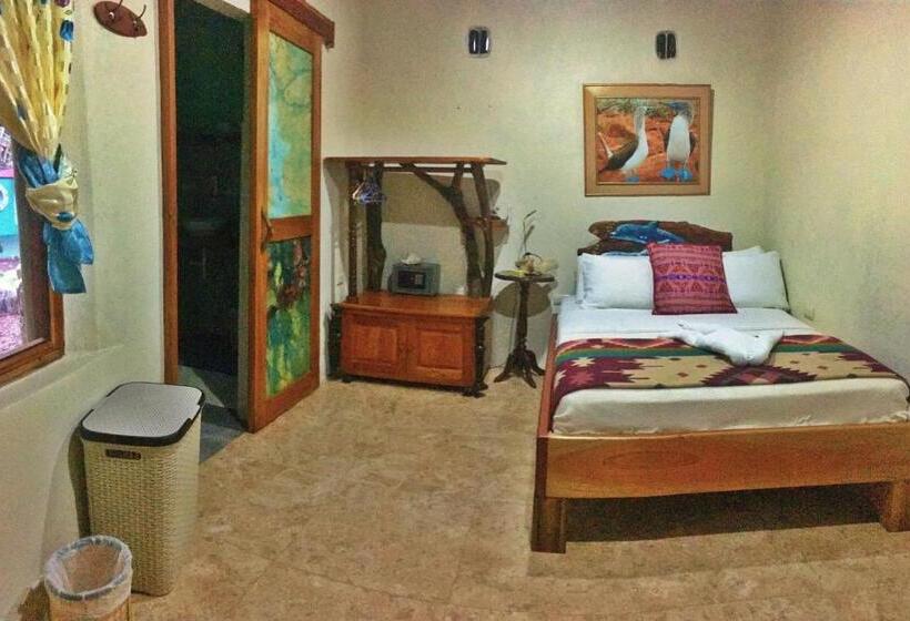 Номер Стандарт, Lonesome George Ecolodge