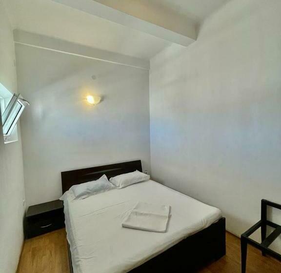 غرفة قياسية حمام مشترك, Hostel Cazino Nord Rooms