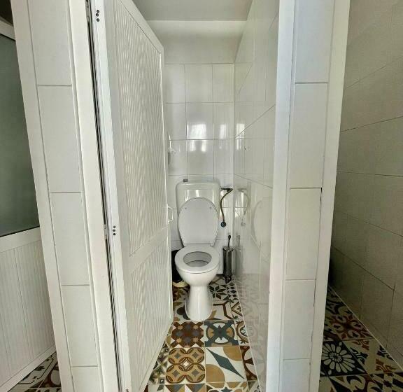 غرفة قياسية حمام مشترك, Hostel Cazino Nord Rooms