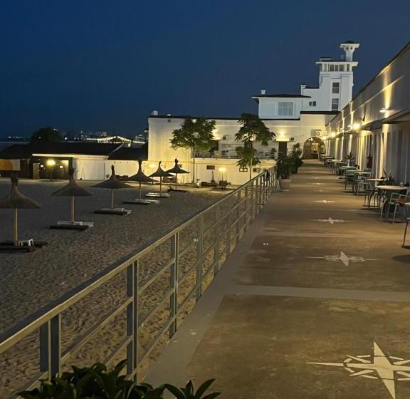 스탠다드 스튜디오, Hostel Cazino Nord Rooms