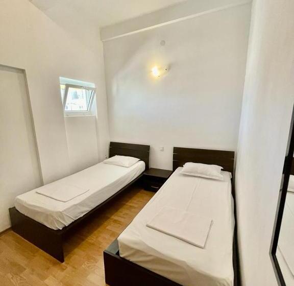 غرفة قياسية حمام مشترك, Hostel Cazino Nord Rooms