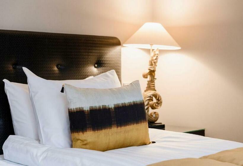 غرفة سوبيريور, F6