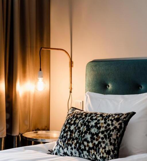 غرفة ديلوكس, F6