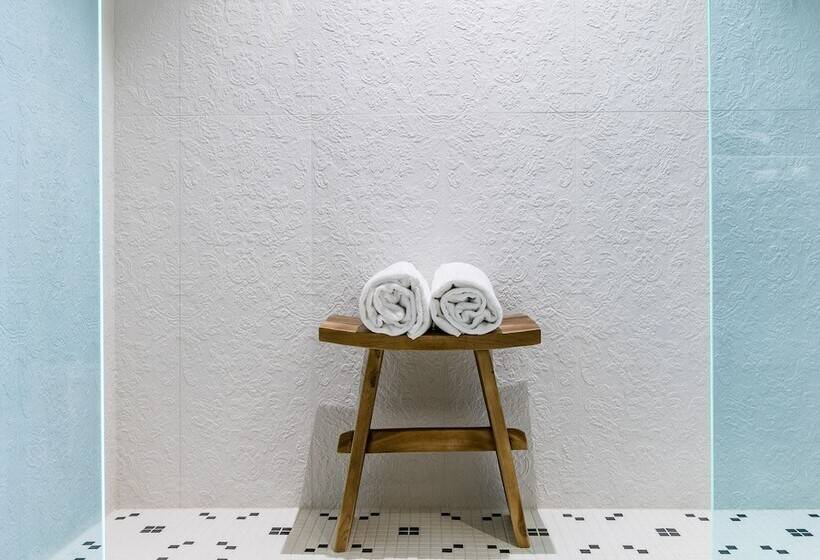 غرفة سوبيريور, F6