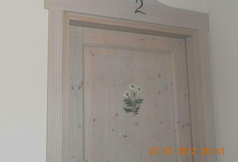 חדר סטנדרט, Garni La Genziana