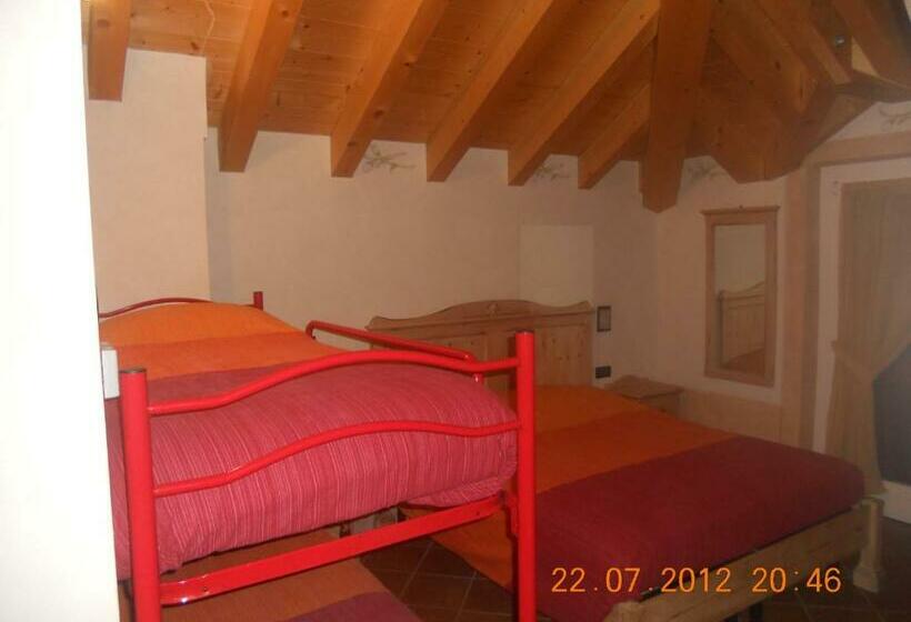 חדר סטנדרט לארבעה, Garni La Genziana