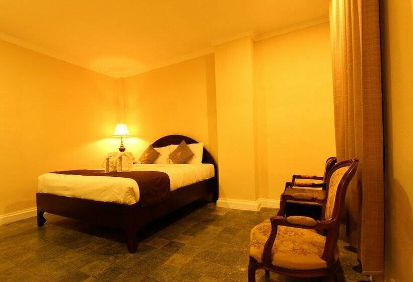 غرفة قياسية, Le Luxe Boutique