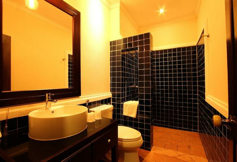 غرفة قياسية, Le Luxe Boutique