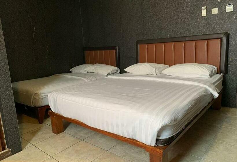 جناح عائلي, Rumah Shinta