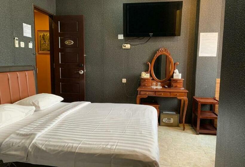 جناح عائلي, Rumah Shinta