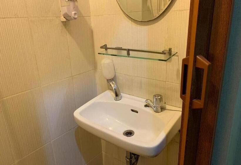 غرفة ديلوكس فردية, Rumah Shinta