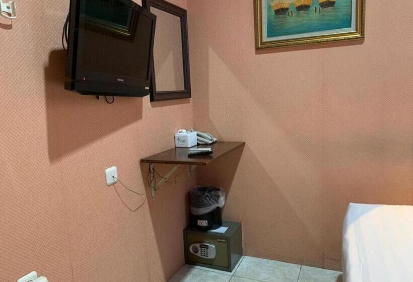 غرفة قياسية, Rumah Shinta