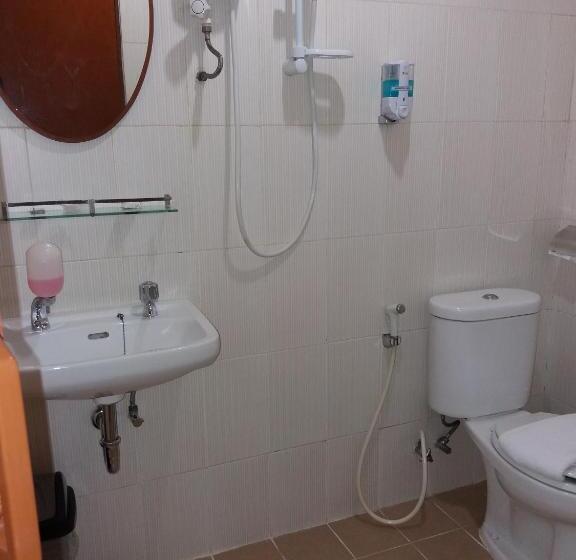 غرفة قياسية فردية, Rumah Shinta