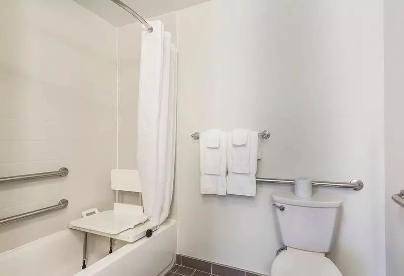 身障者適用スイートルーム, Sleep Inn & Suites O Fallon Mo Technology Drive