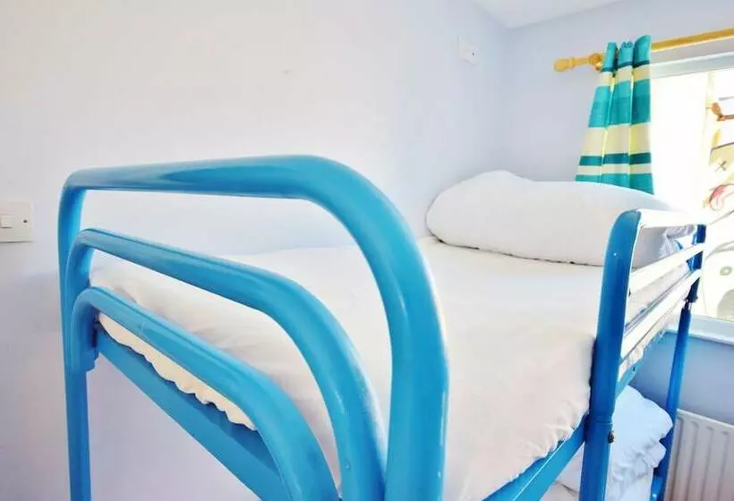اتاق خانوادگی, Ocean Bar & Hostel