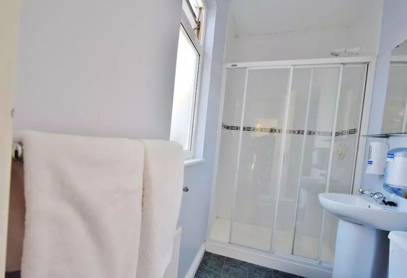 اتاق استاندارد, Ocean Bar & Hostel
