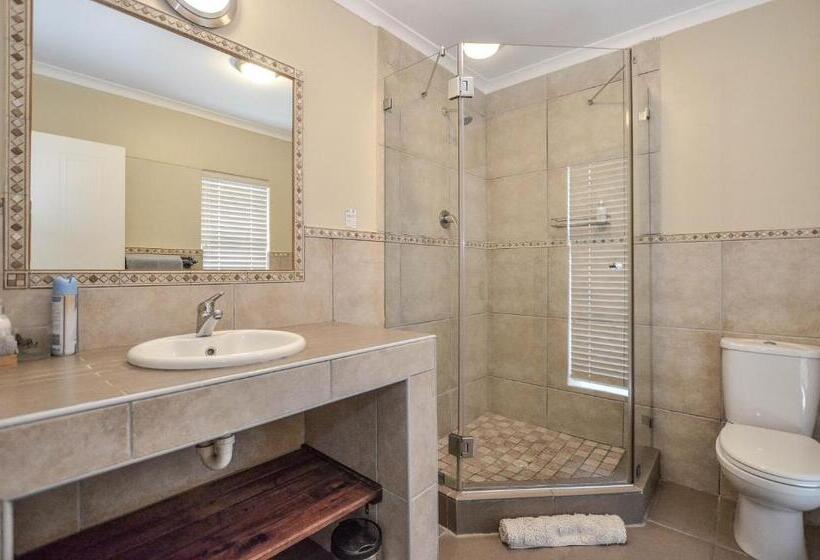 スタンダードルーム, Atlantic Breeze