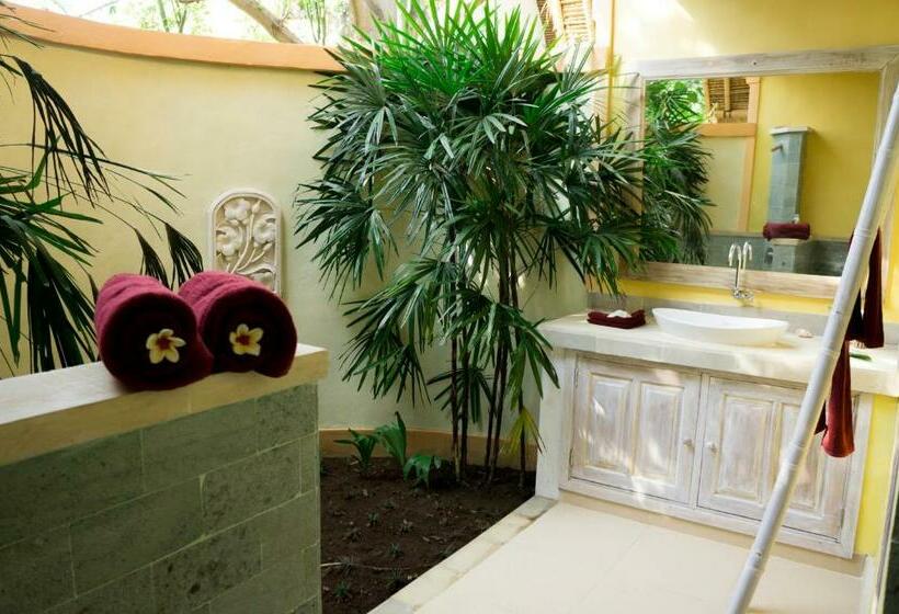 스탠다드 방갈로, Kuda Laut Bungalows & Diving