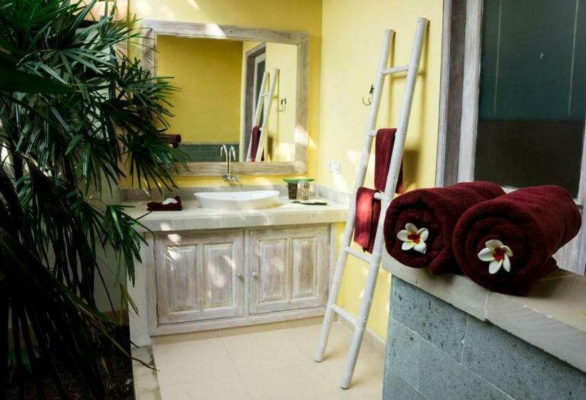 스탠다드 방갈로, Kuda Laut Bungalows & Diving