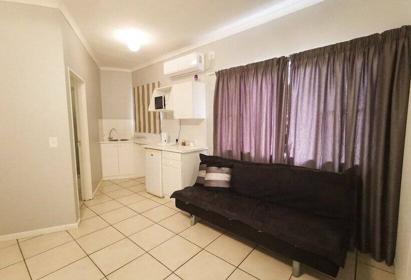 家庭间, Loerie Guesthouse