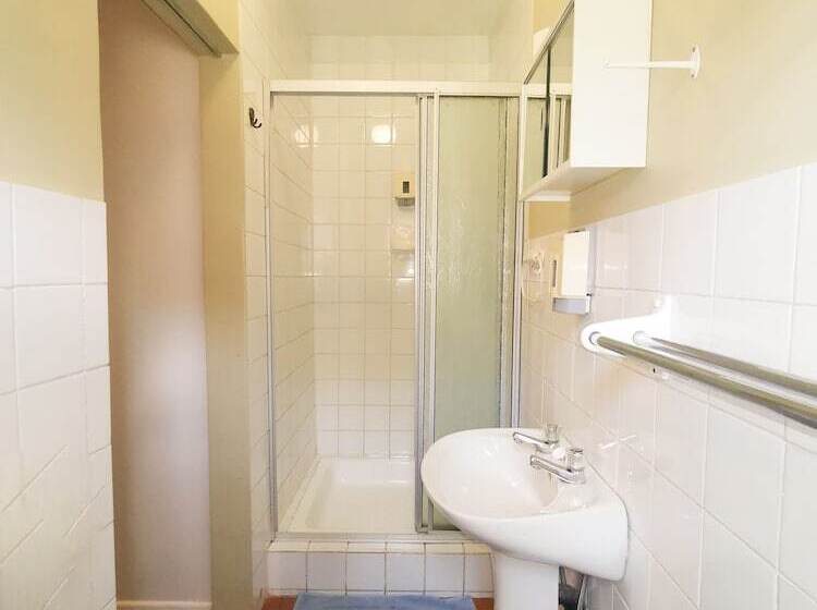 标准单人间, Loerie Guesthouse