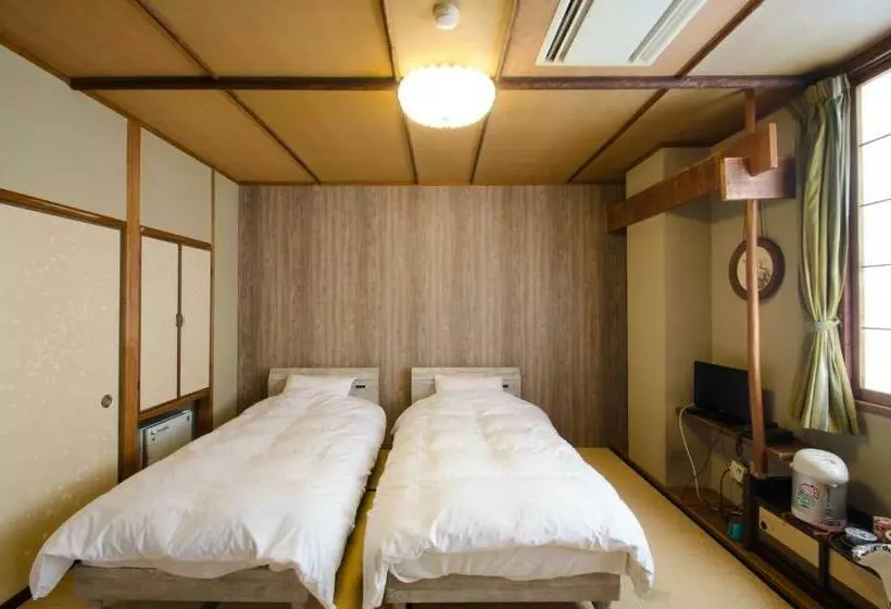 Family Room, Kaigetsu