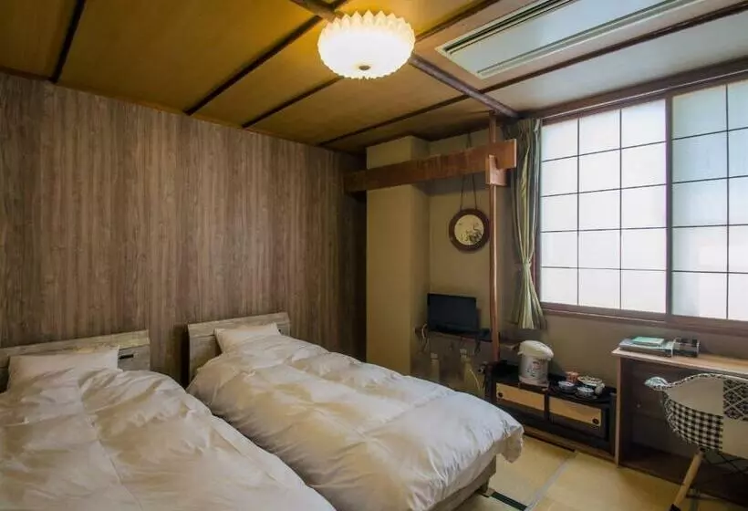 Family Room, Kaigetsu