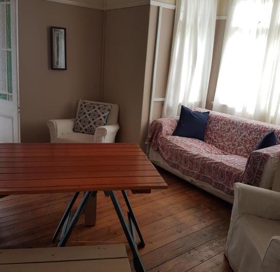 Номер Стандарт Трехместный, Oasis Shanti Backpackers