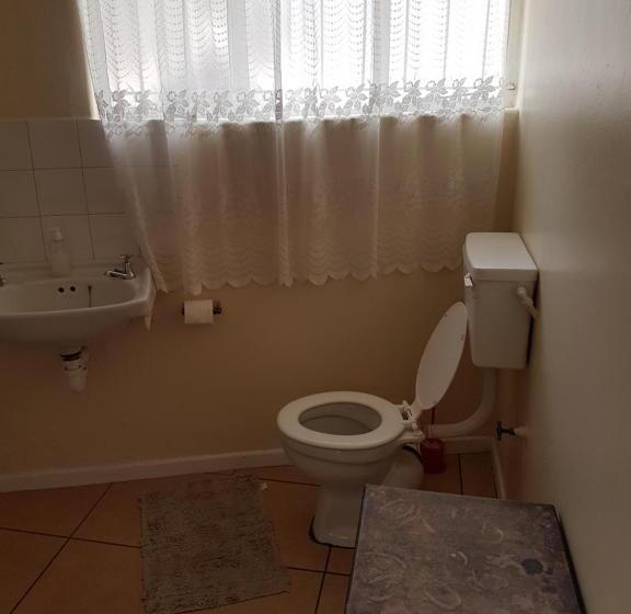 Бунгало Стандарт, Oasis Shanti Backpackers